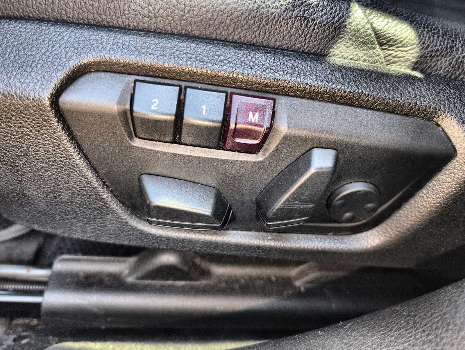 Thumbnail: 2014 BMW 3 Series - 17