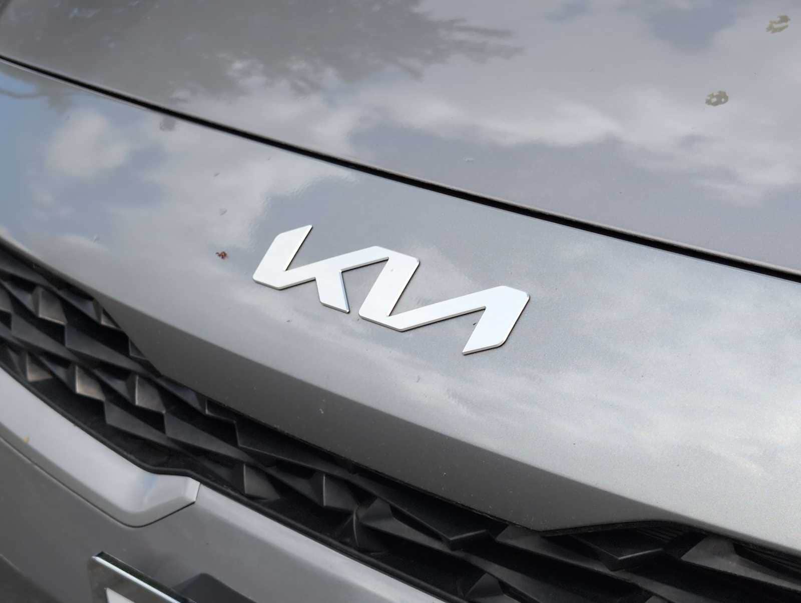 Thumbnail: 2023 Kia Forte - 12