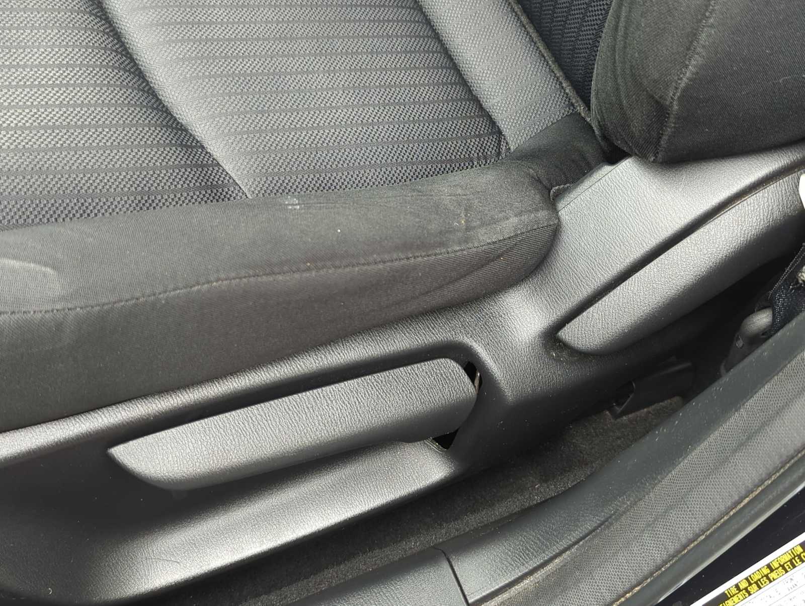 Thumbnail: 2015 Mazda Mazda3 - 17