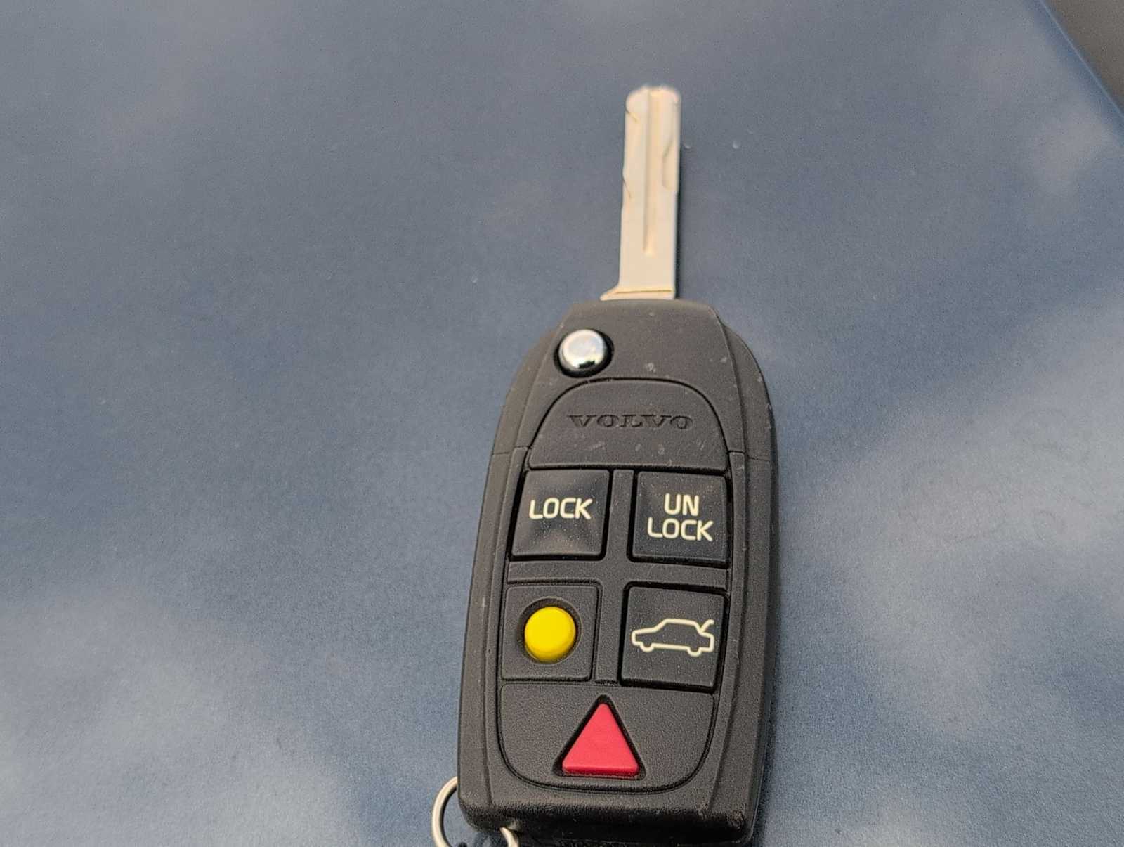 Thumbnail: 2005 Volvo XC70 - 31