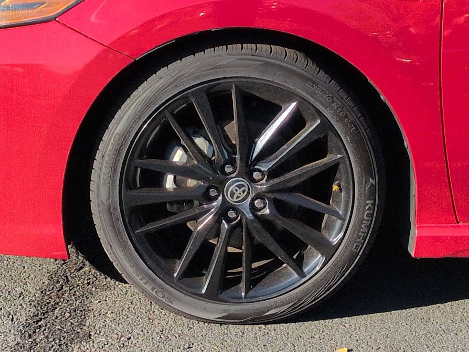 Thumbnail: 2022 Toyota Camry - 13