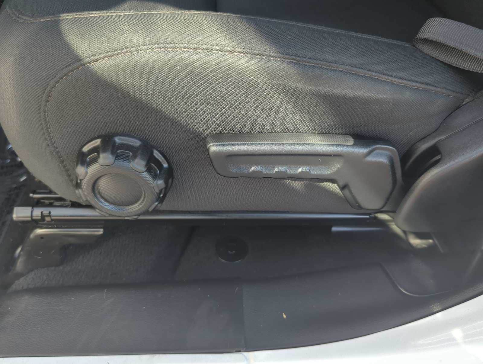 Thumbnail: 2023 Jeep Wrangler - 17