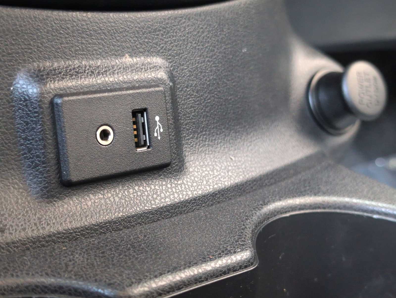 Thumbnail: 2017 Nissan Versa - 29