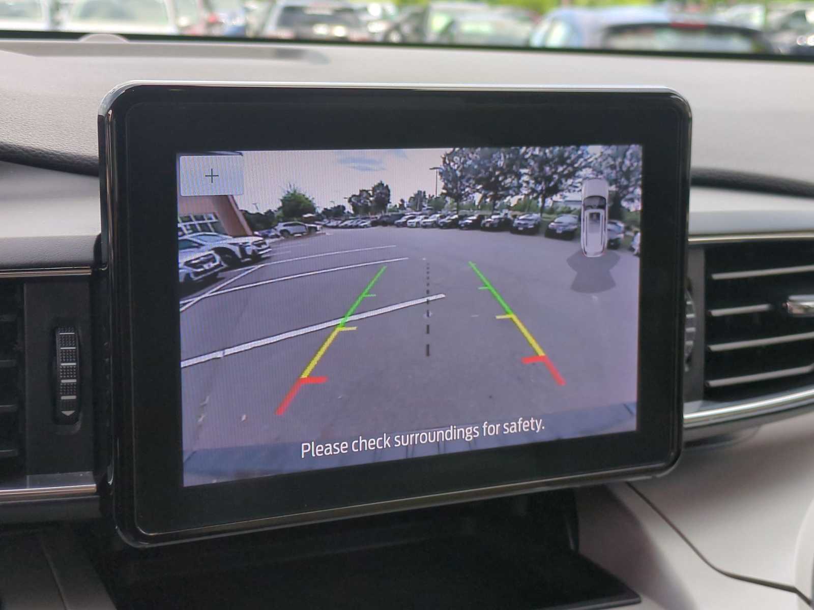 Thumbnail: 2023 Ford Explorer - 29