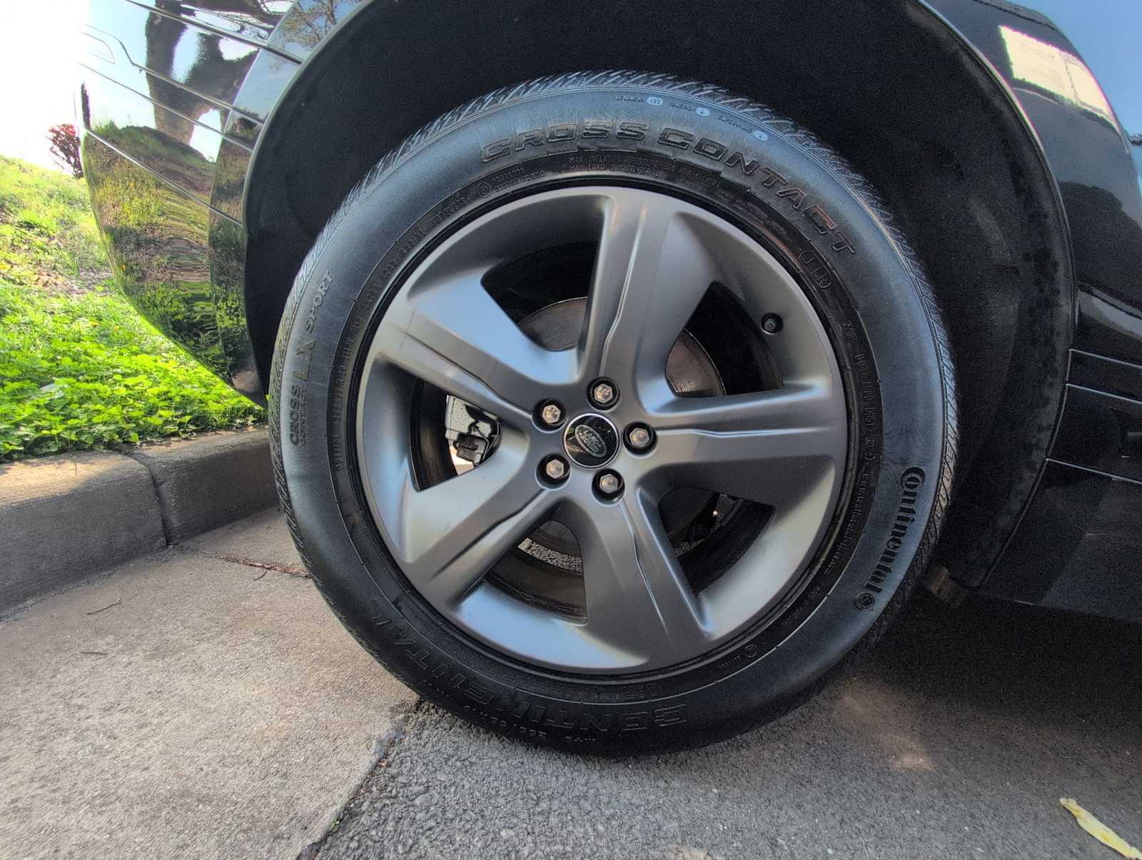 Thumbnail: 2025 Land Rover Range Rover Velar - 14