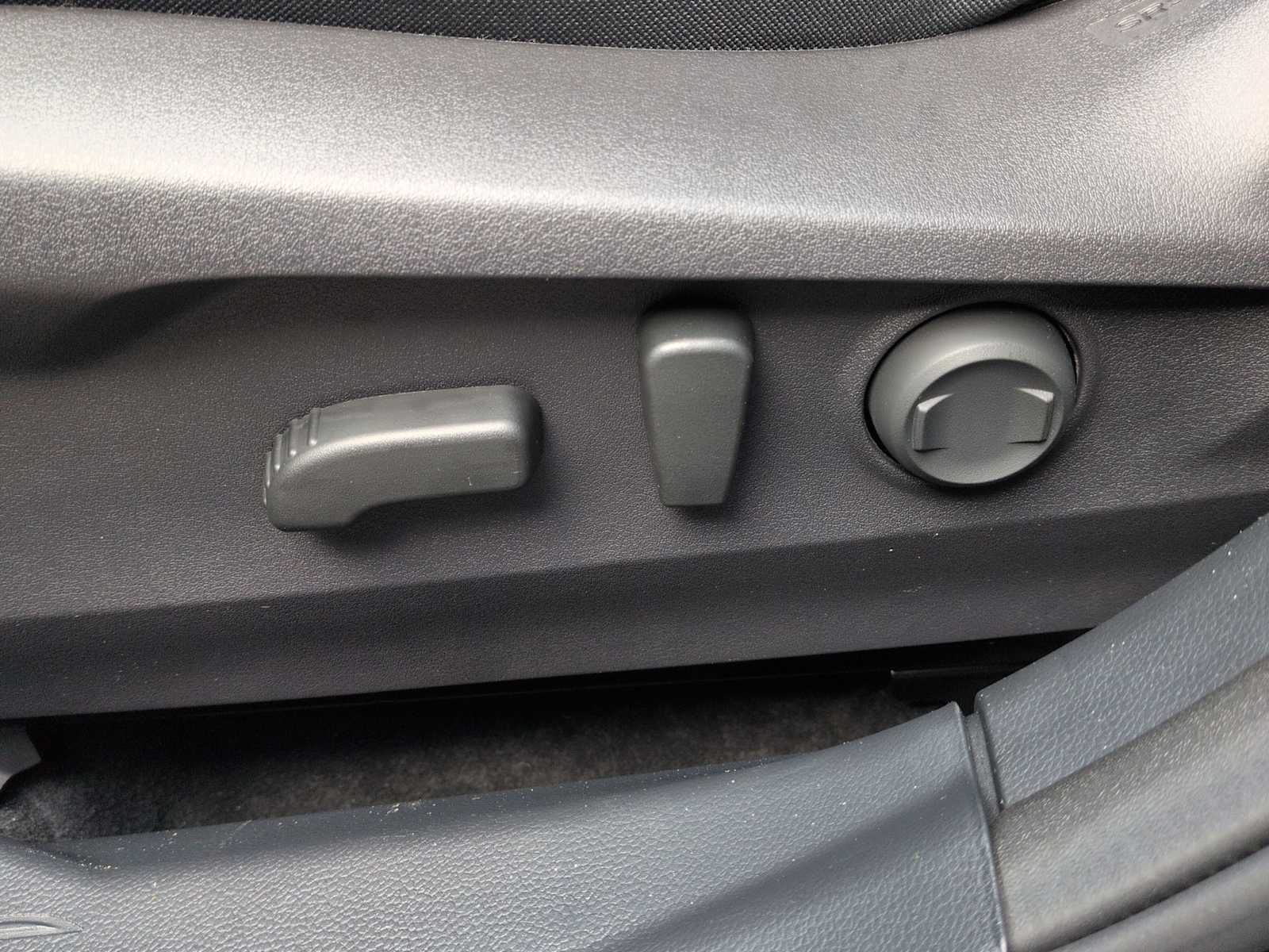 Thumbnail: 2025 Subaru Outback - 18