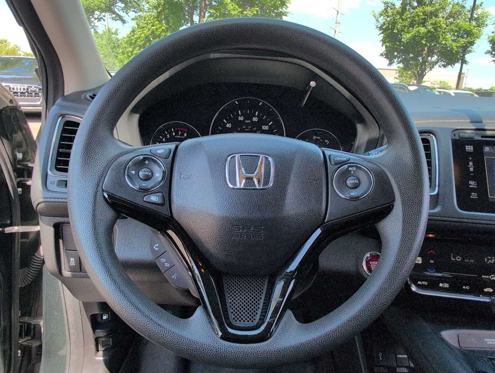 Thumbnail: 2016 Honda HR-V - 21