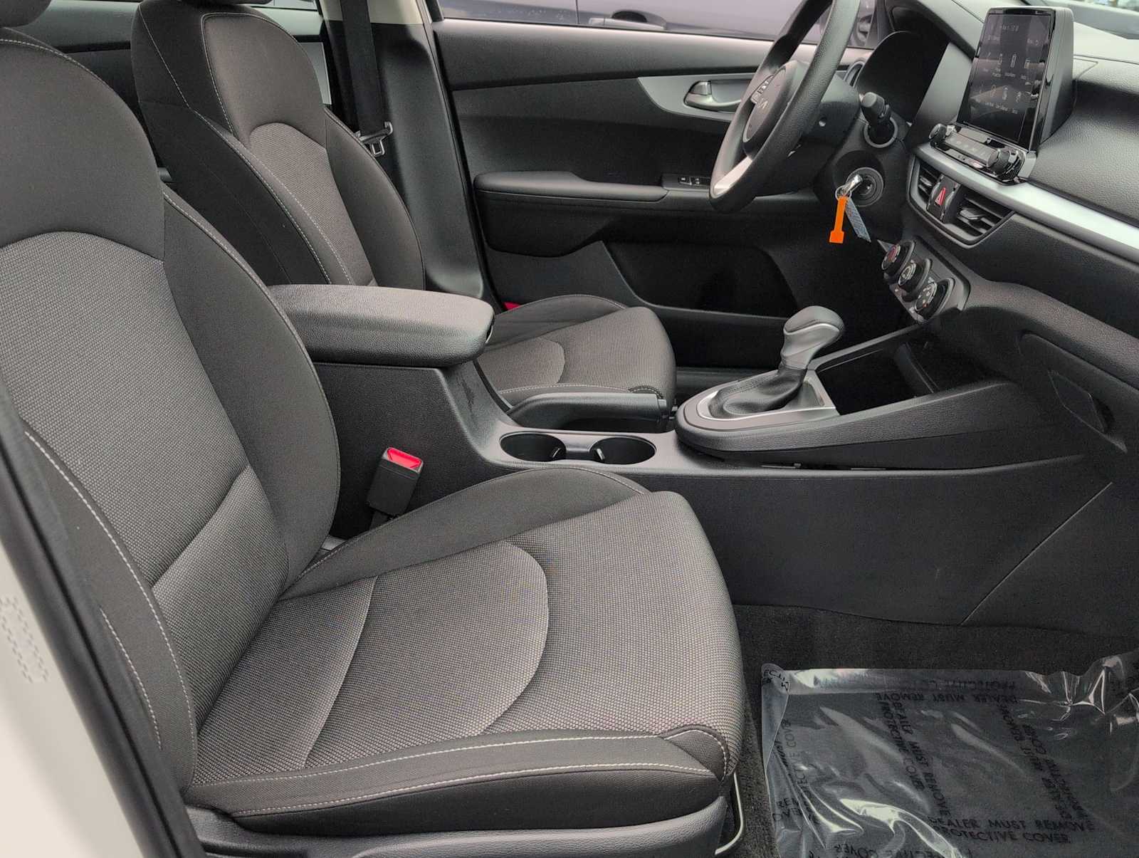 Thumbnail: 2024 Kia Forte - 21