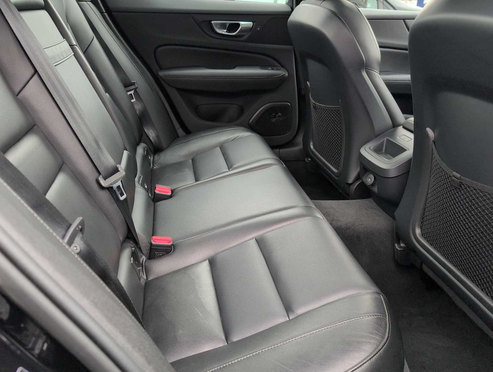 Thumbnail: 2024 Volvo S60 - 20