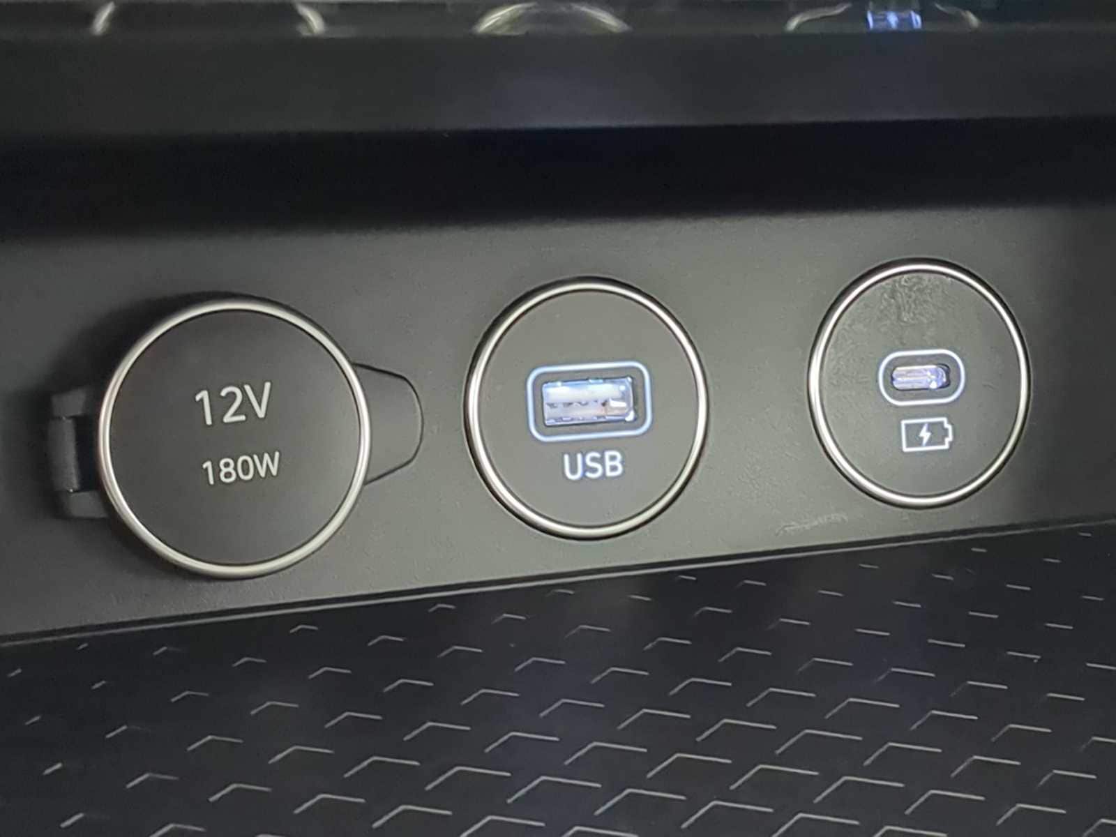 Thumbnail: 2024 Genesis G70 - 32