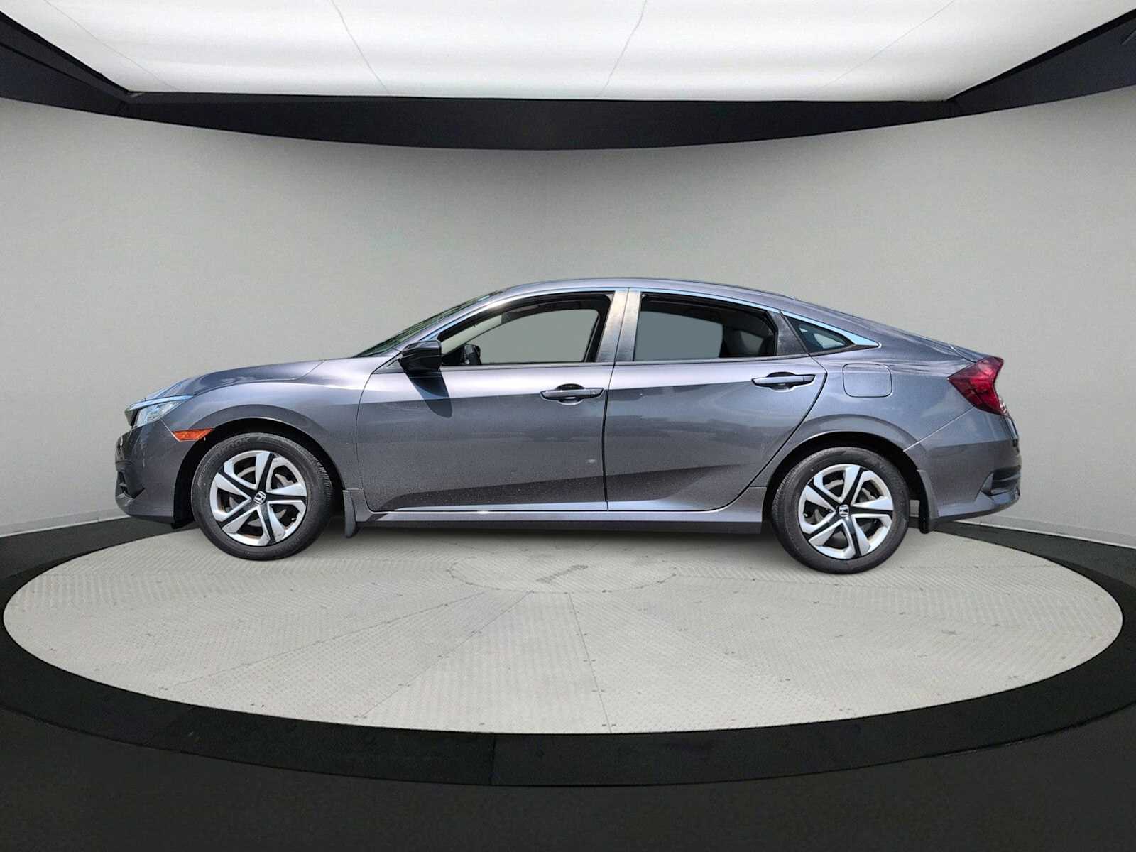 Thumbnail: 2017 Honda Civic - 5