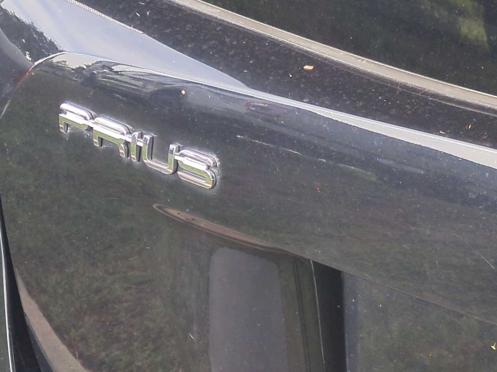 Thumbnail: 2016 Toyota Prius - 6