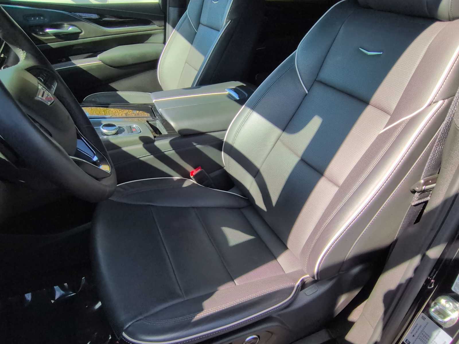 Thumbnail: 2024 Cadillac Escalade - 17