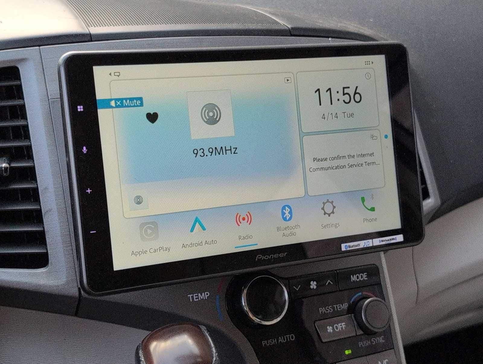 Thumbnail: 2011 Toyota Venza - 27