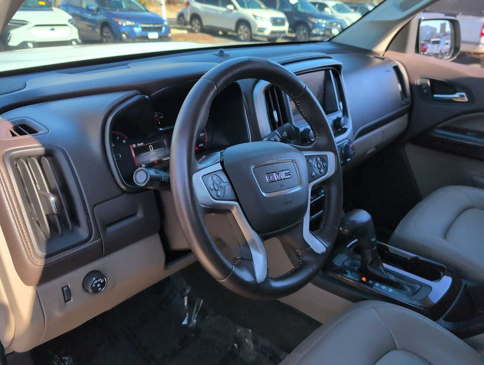 Thumbnail: 2016 GMC Canyon - 10