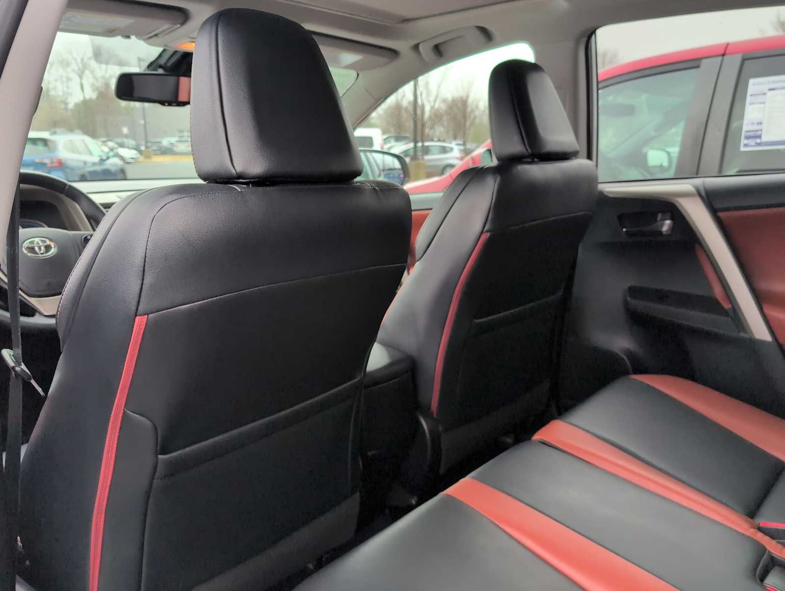 Thumbnail: 2014 Toyota RAV4 - 18