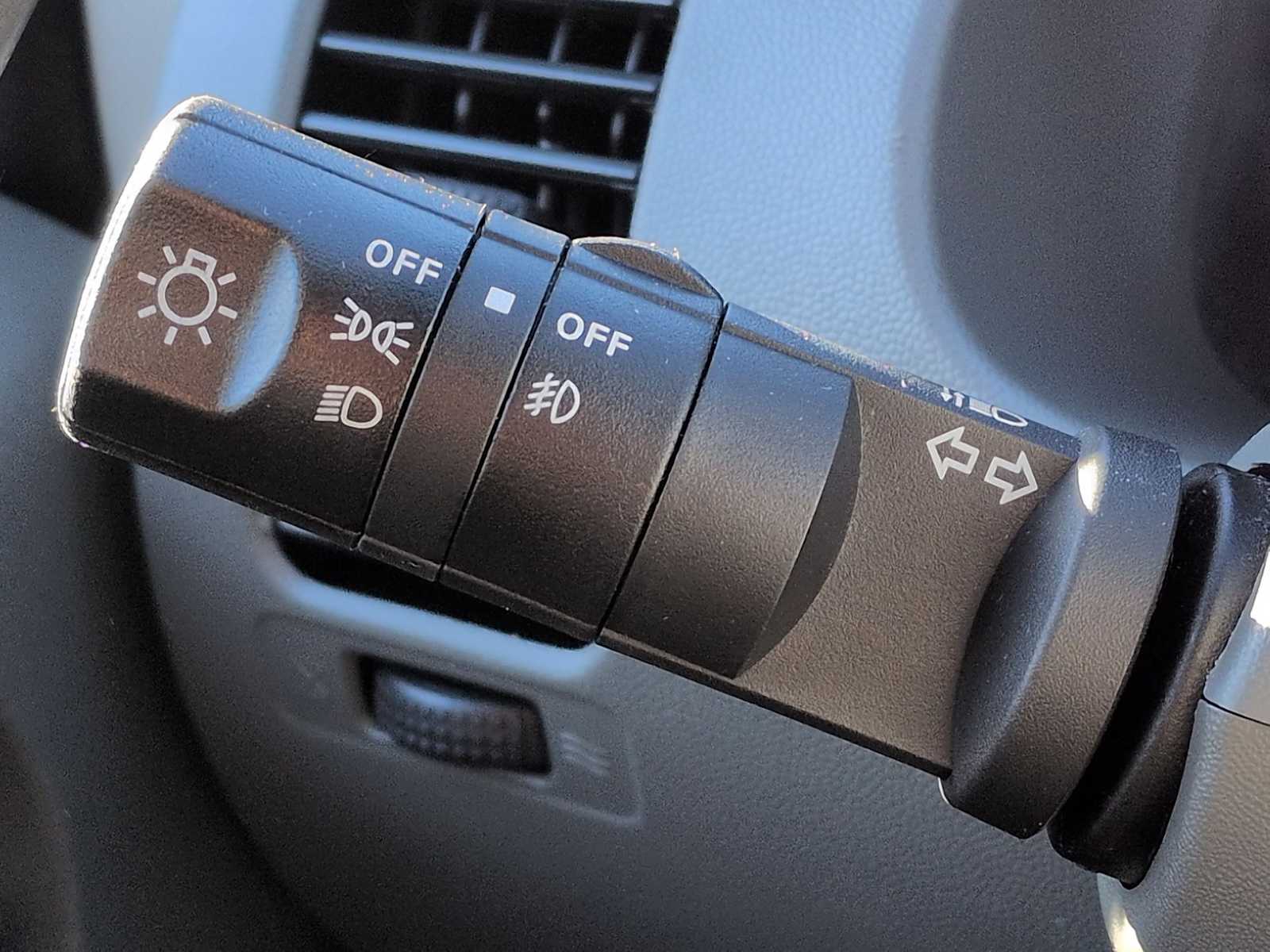 Thumbnail: 2021 Nissan Frontier - 27