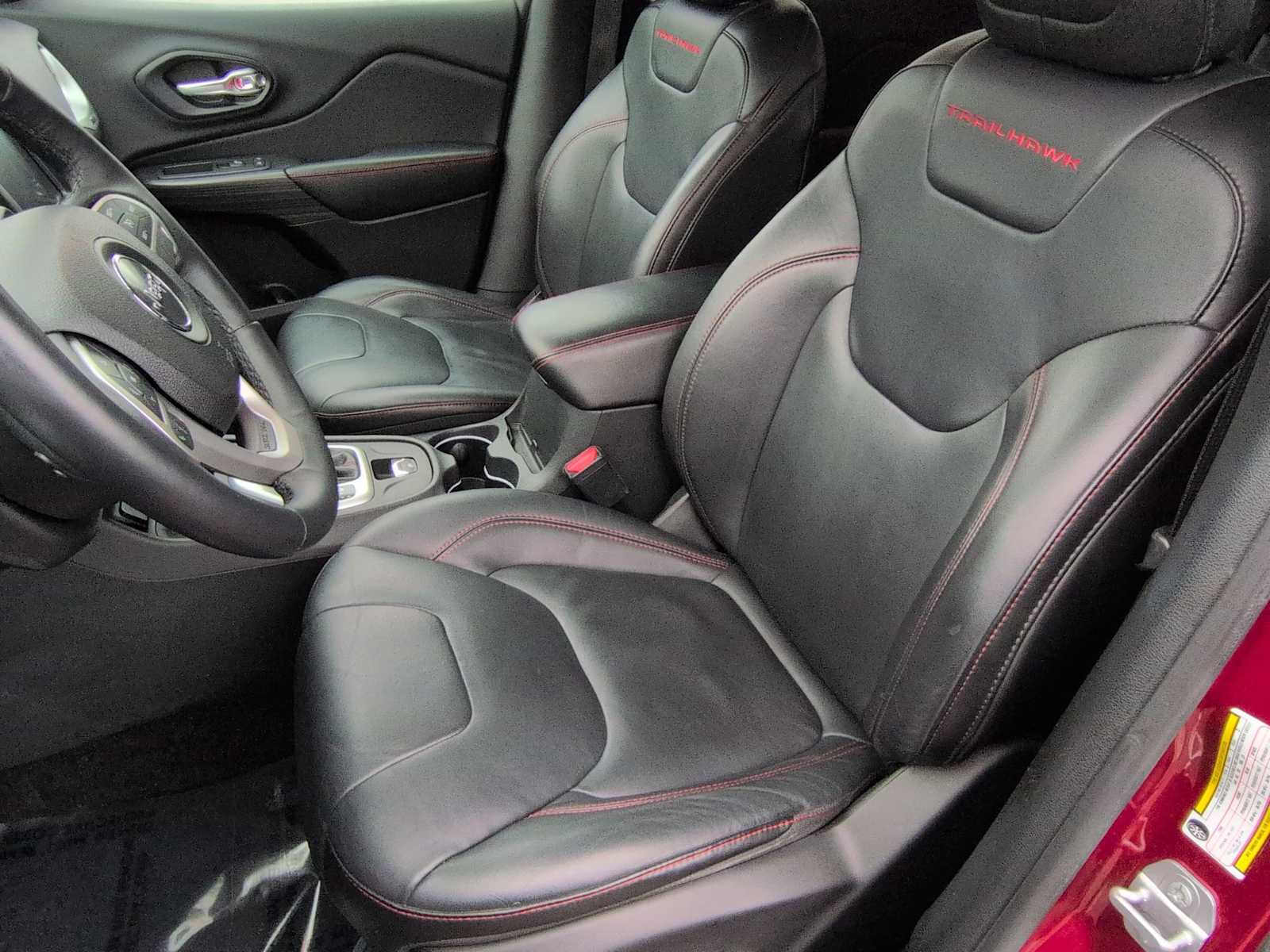 Thumbnail: 2015 Jeep Cherokee - 17