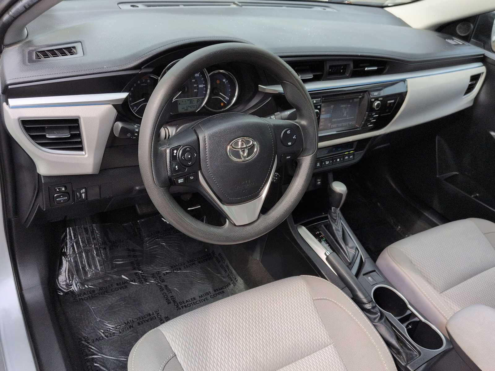 Thumbnail: 2015 Toyota Corolla - 9