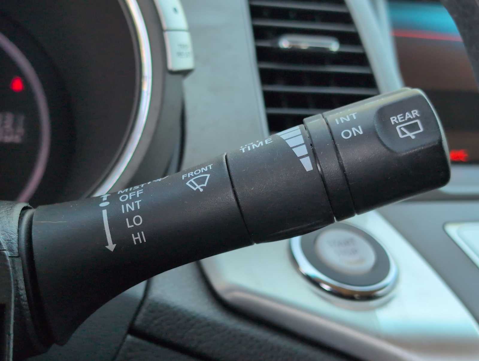 Thumbnail: 2012 Nissan Murano - 25