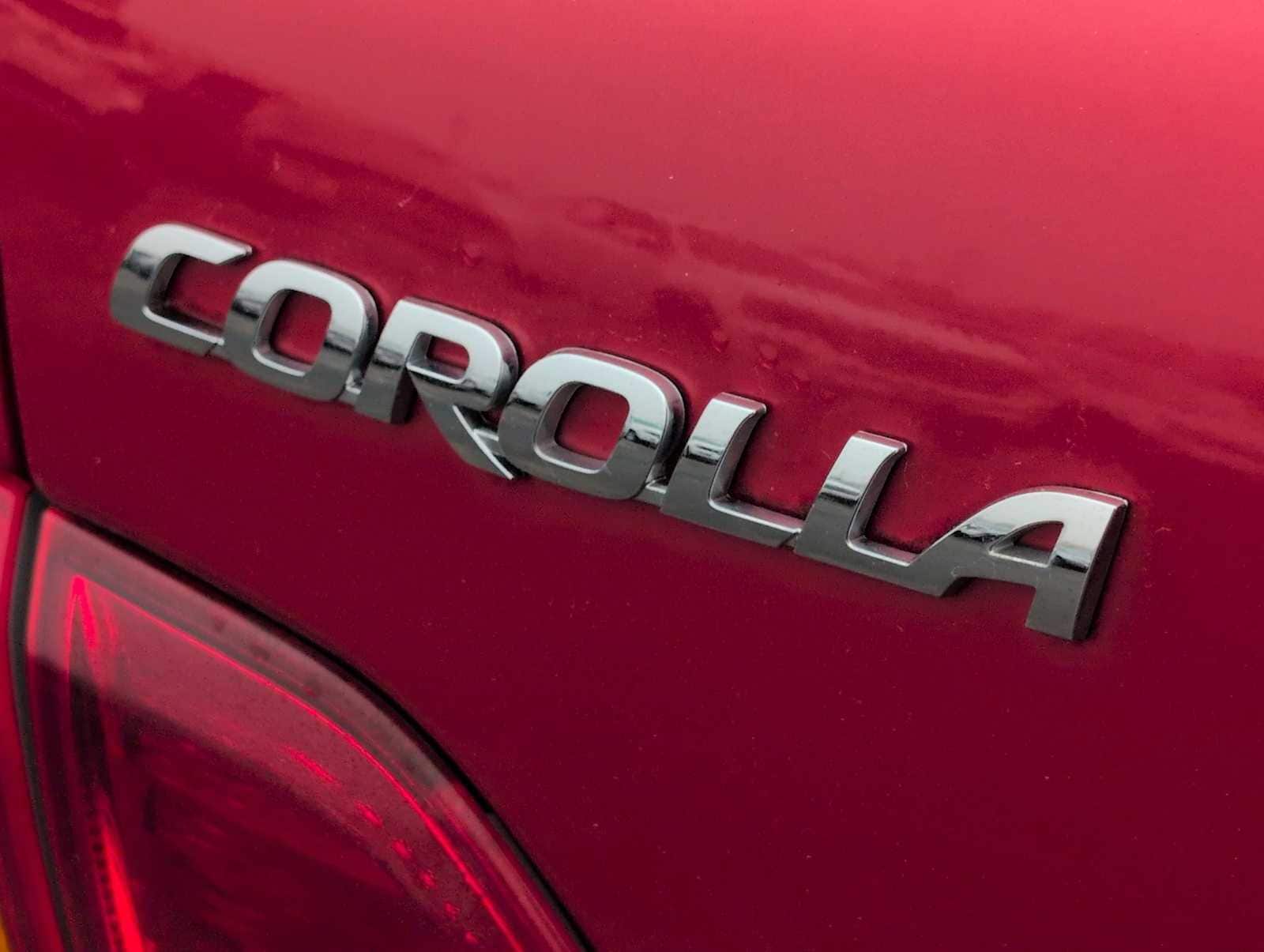 Thumbnail: 2010 Toyota Corolla - 13