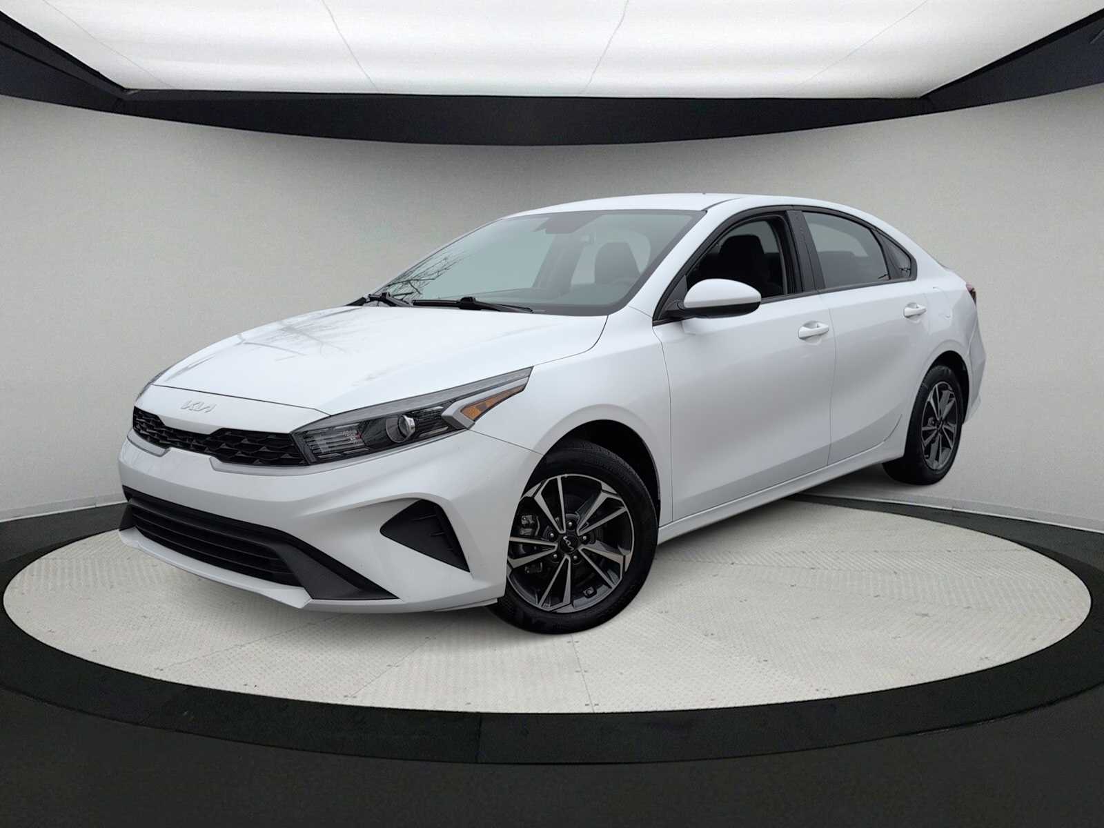 Thumbnail: 2024 Kia Forte - 1