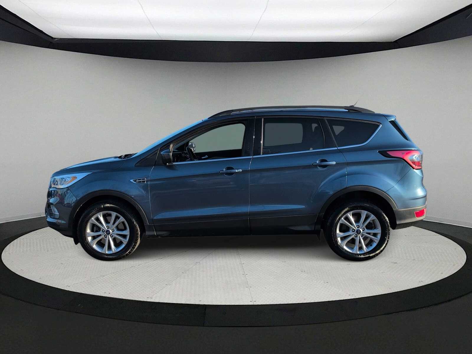 Thumbnail: 2018 Ford Escape - 5