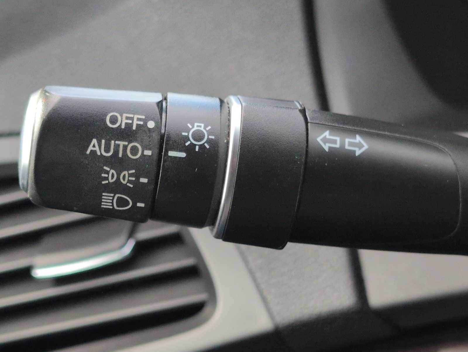 Thumbnail: 2015 Acura MDX - 28