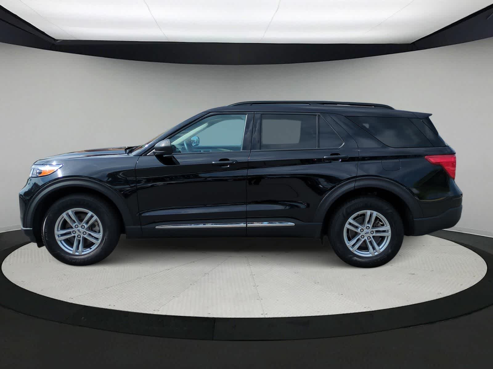 Thumbnail: 2023 Ford Explorer - 5