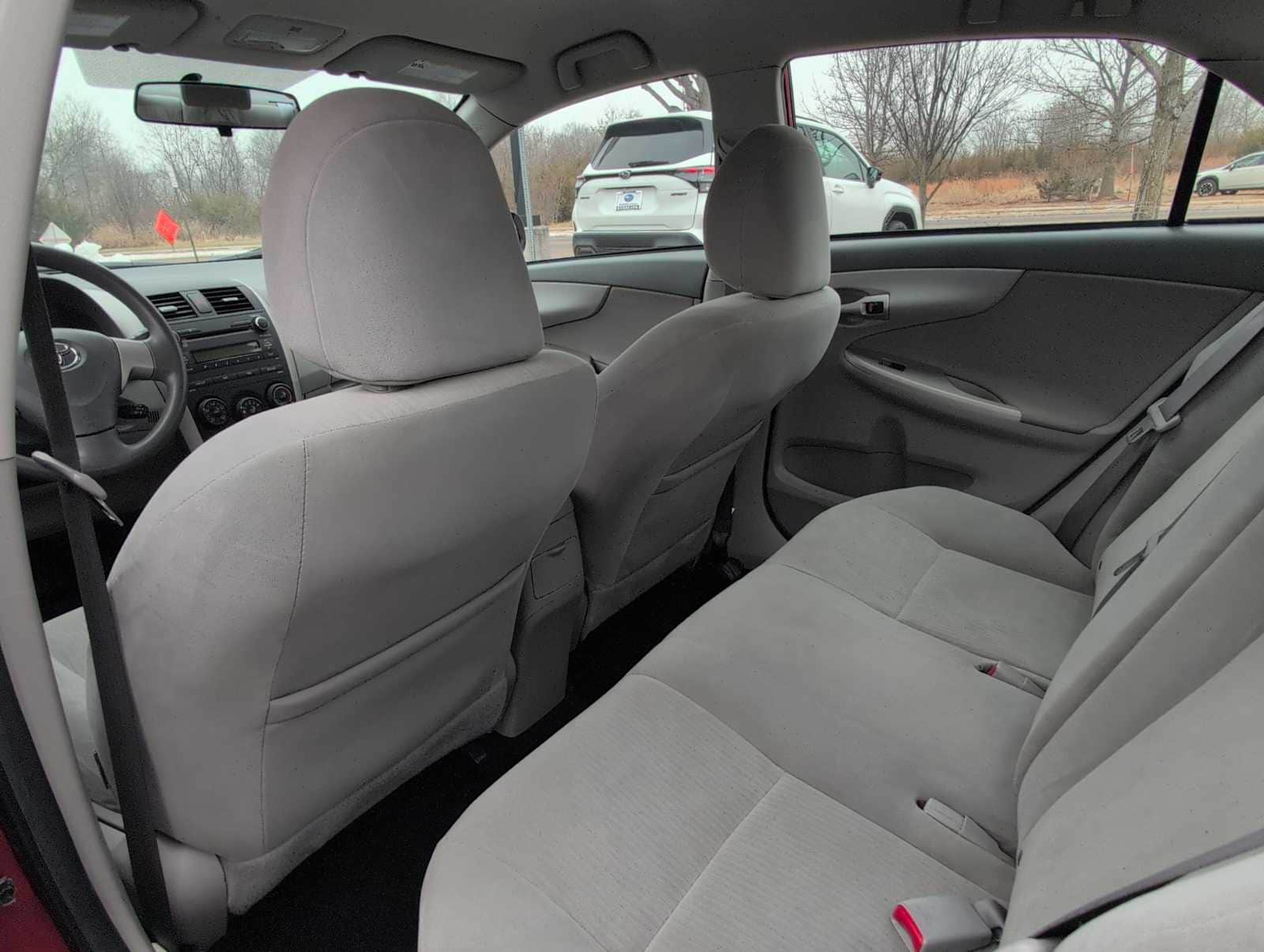 Thumbnail: 2010 Toyota Corolla - 18