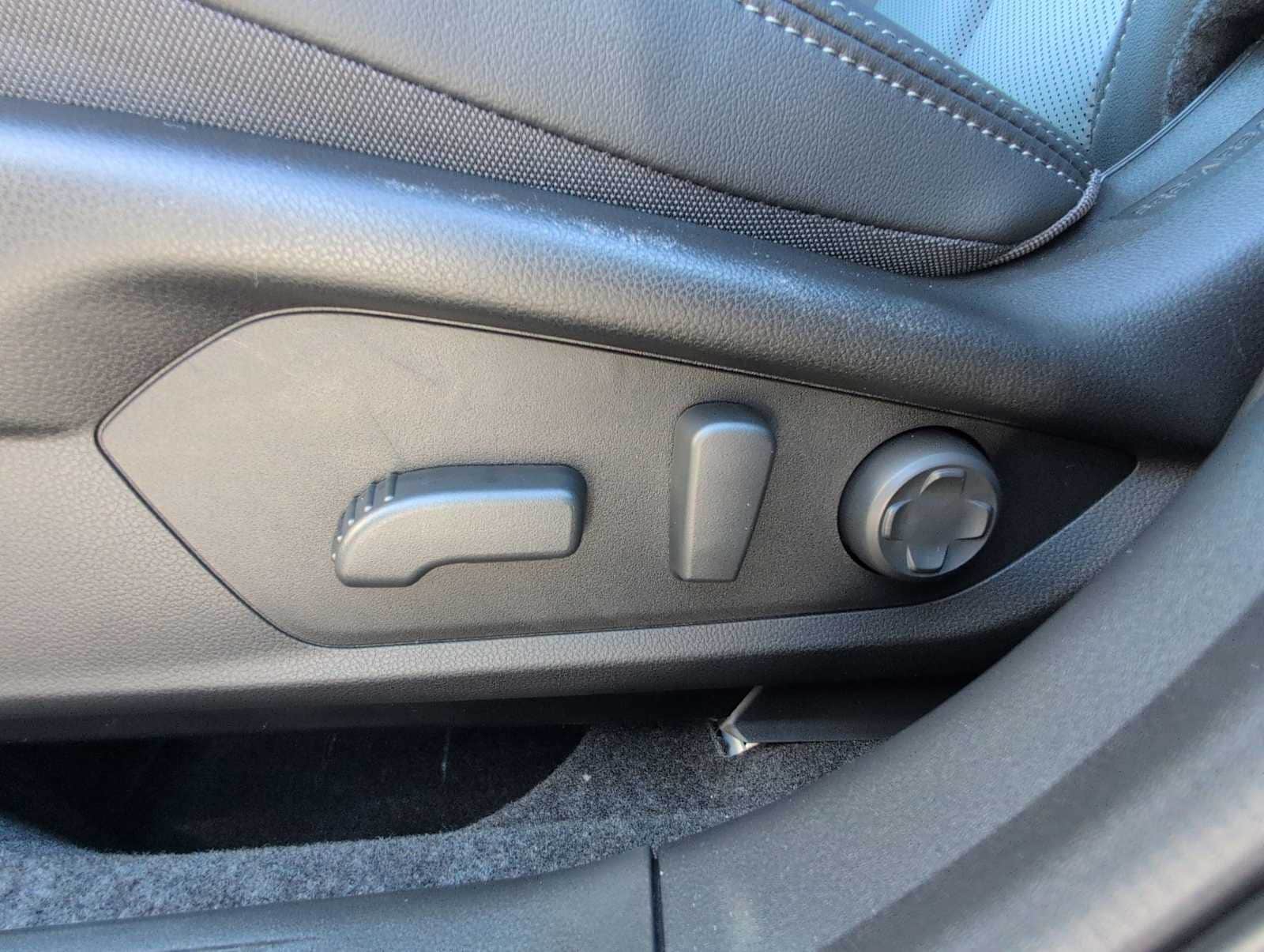 Thumbnail: 2026 Subaru Outback - 18