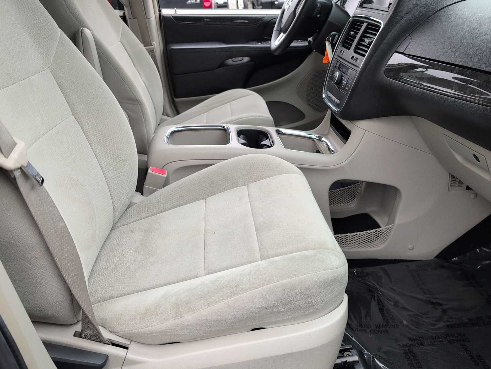 Thumbnail: 2012 Dodge Grand Caravan - 21