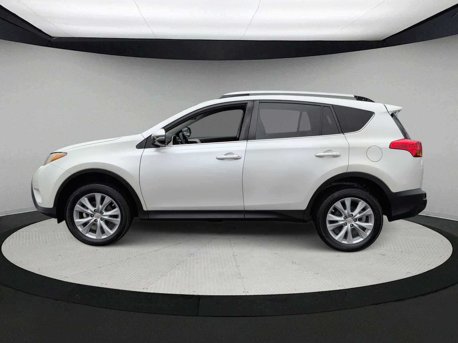 Thumbnail: 2014 Toyota RAV4 - 5