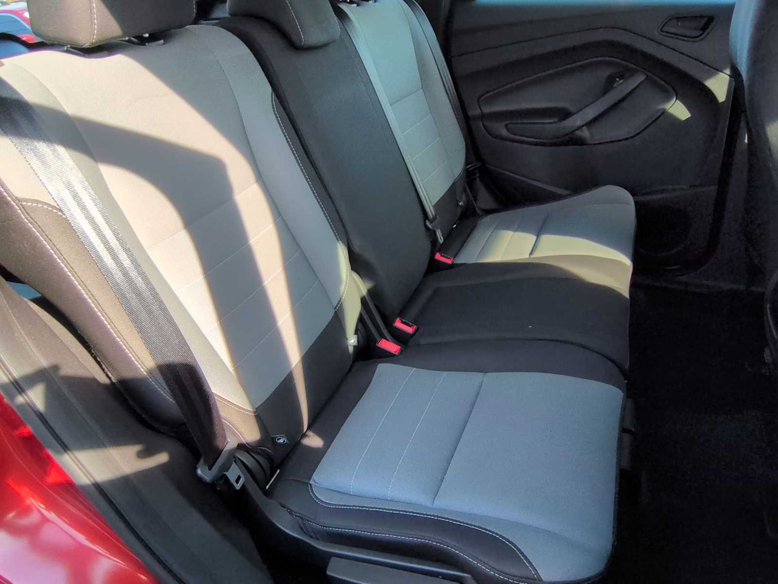 Thumbnail: 2019 Ford Escape - 21