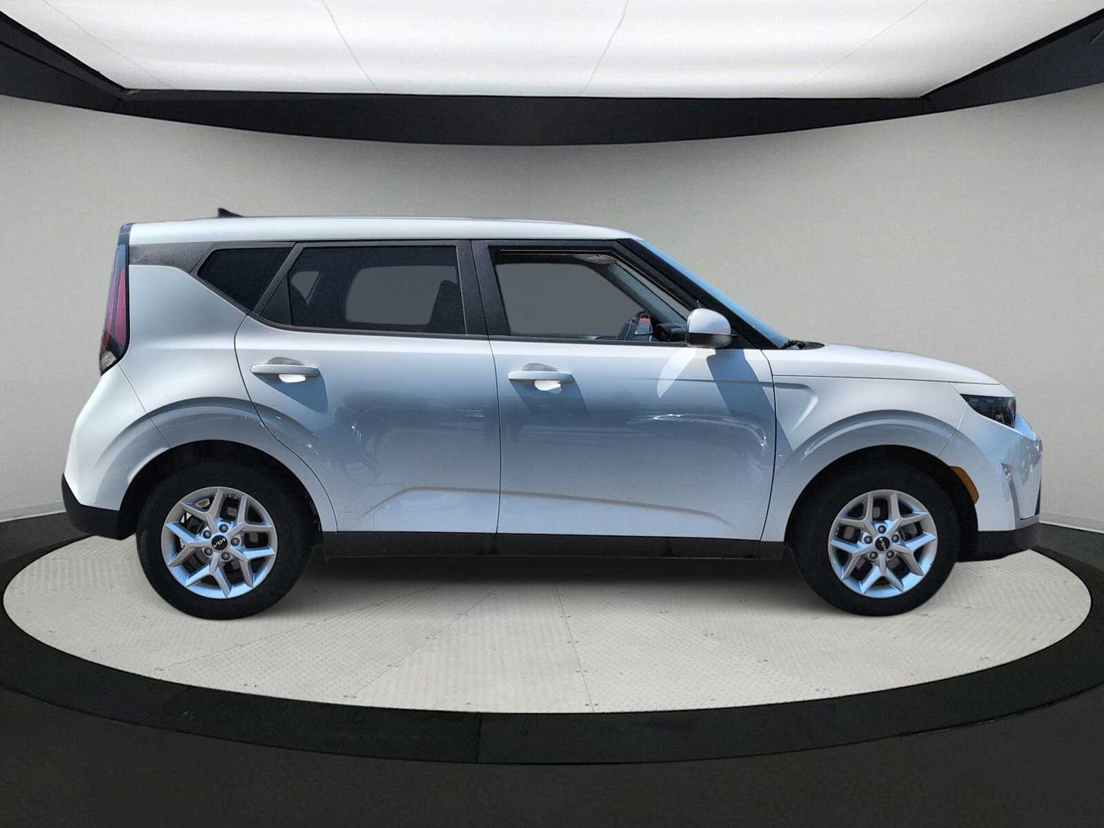 Thumbnail: 2025 Kia Soul - 9