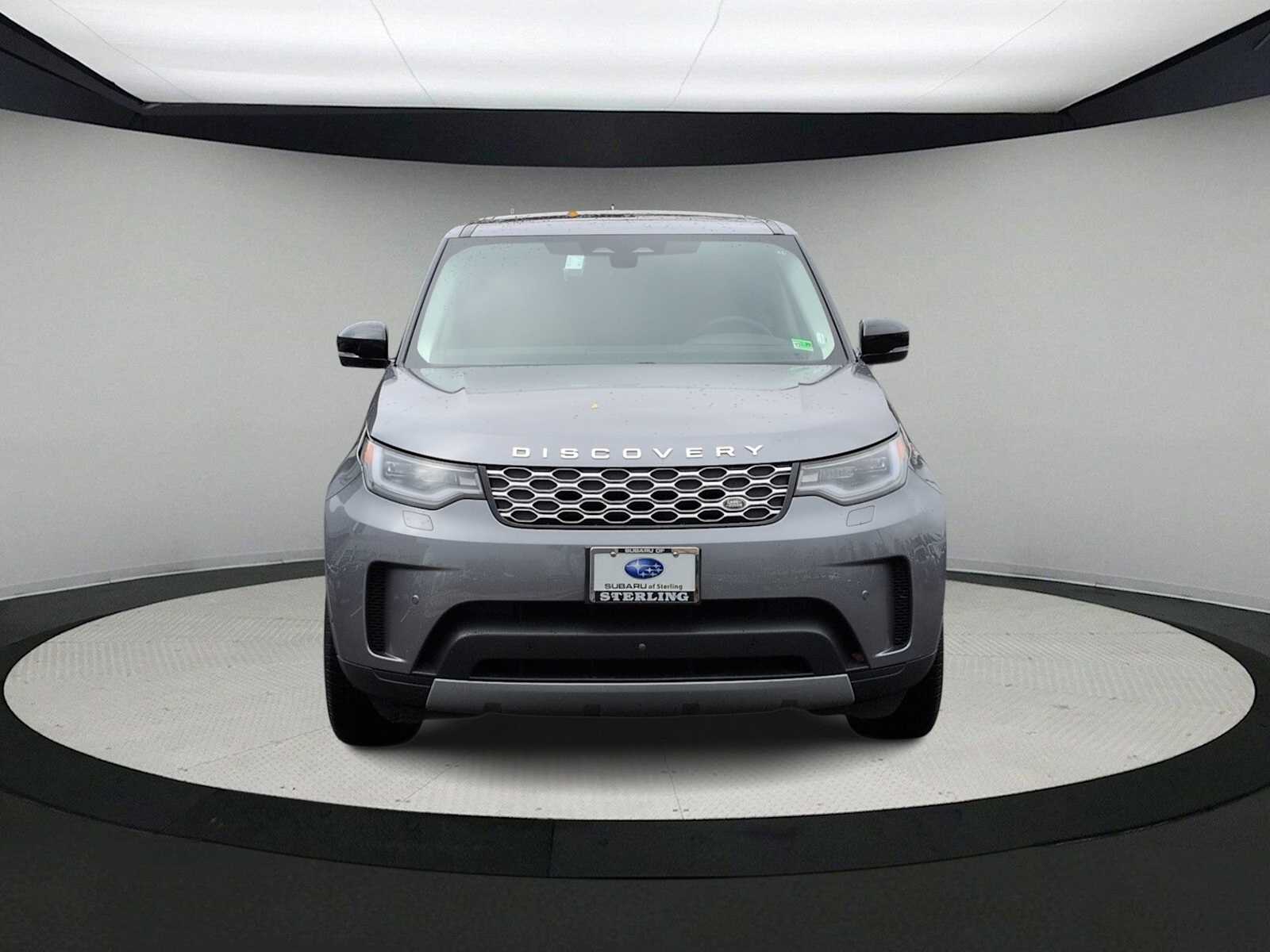 Thumbnail: 2024 Land Rover Discovery - 3