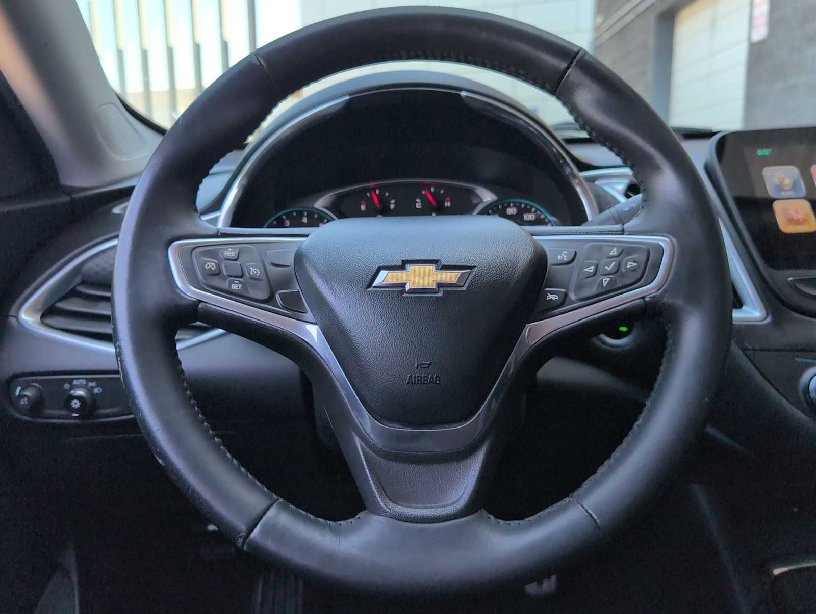 Thumbnail: 2016 Chevrolet Malibu - 22