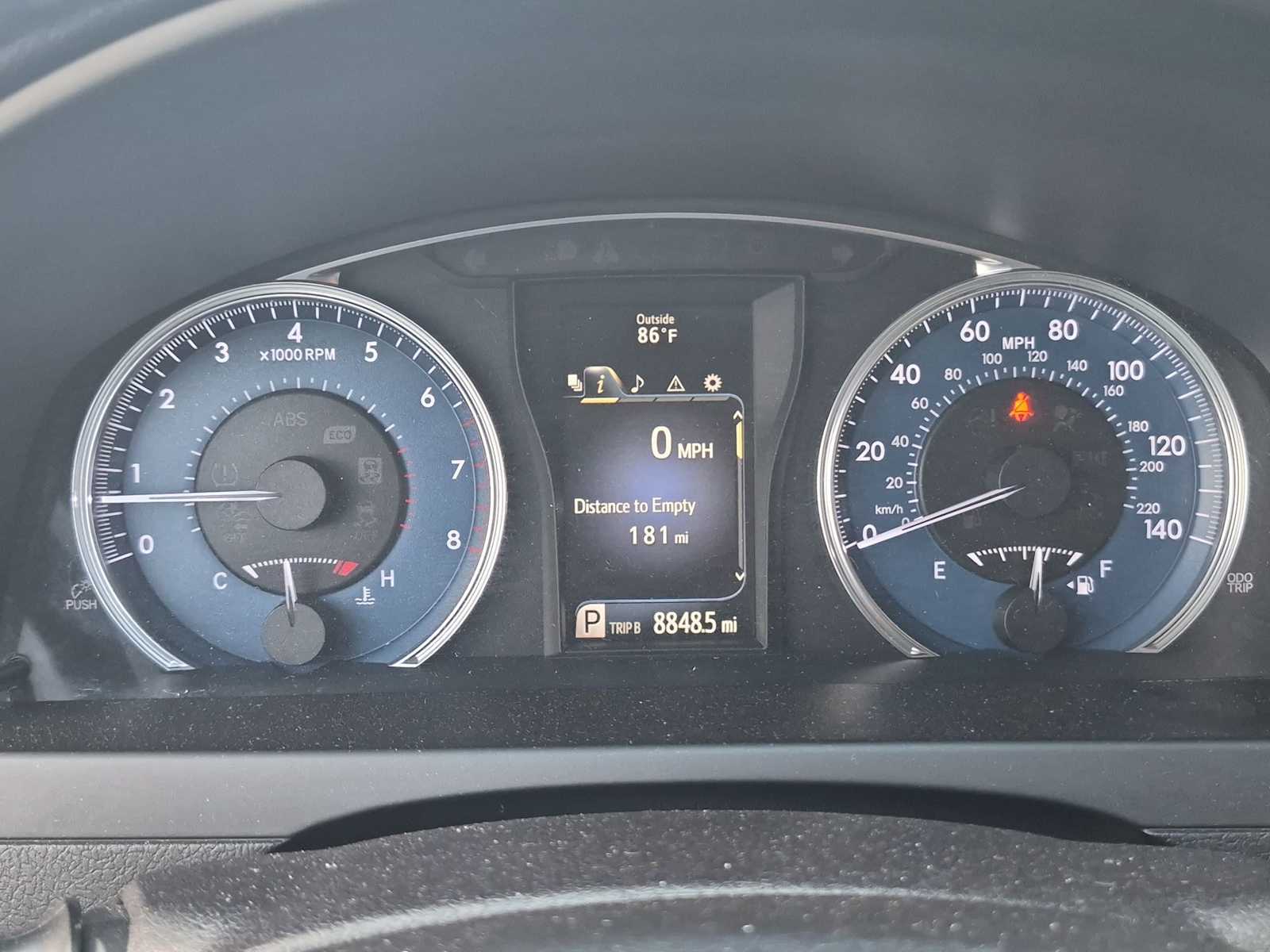 2016 Toyota Camry XLE - Photo 31
