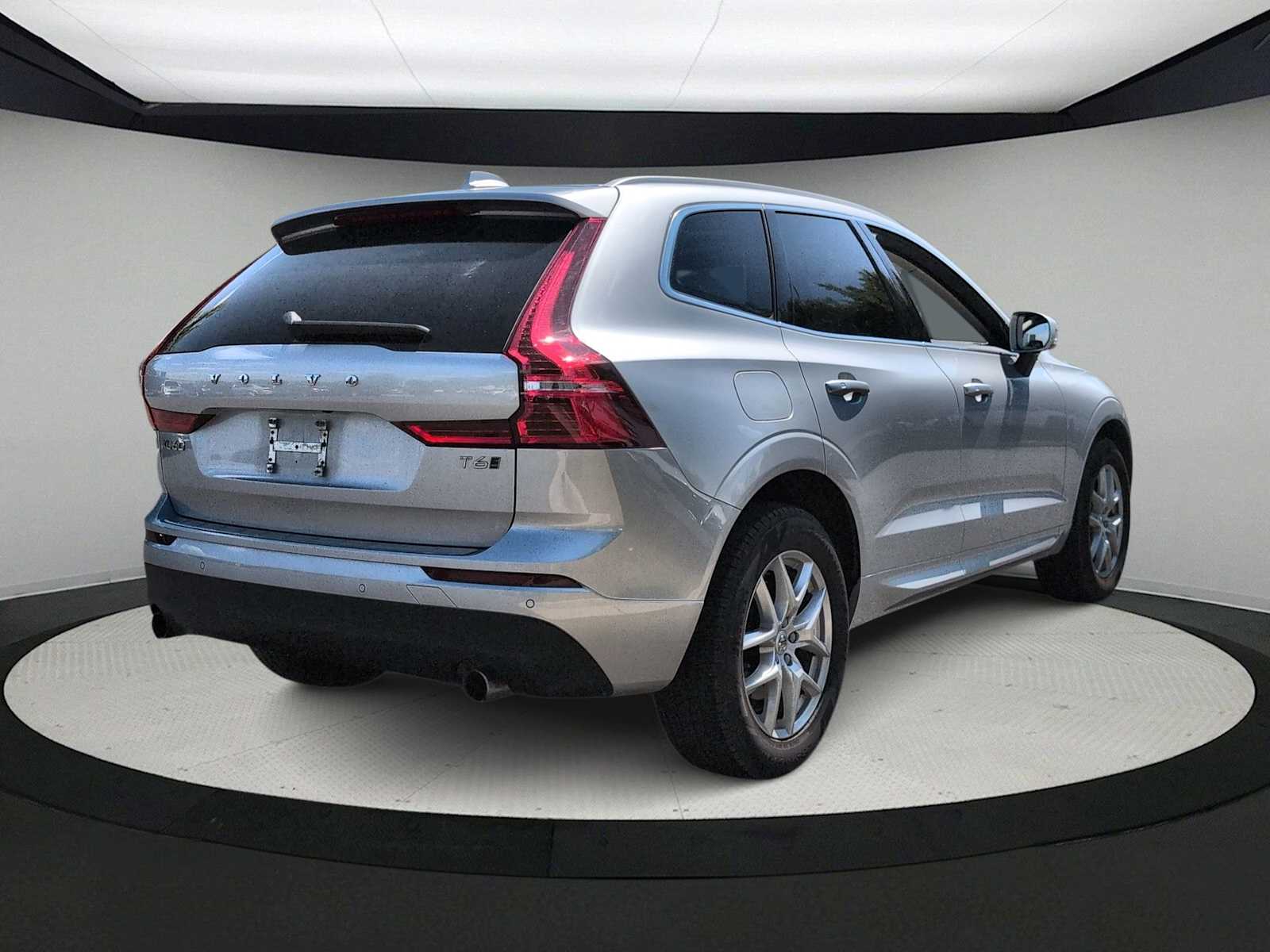 Thumbnail: 2021 Volvo XC60 - 8