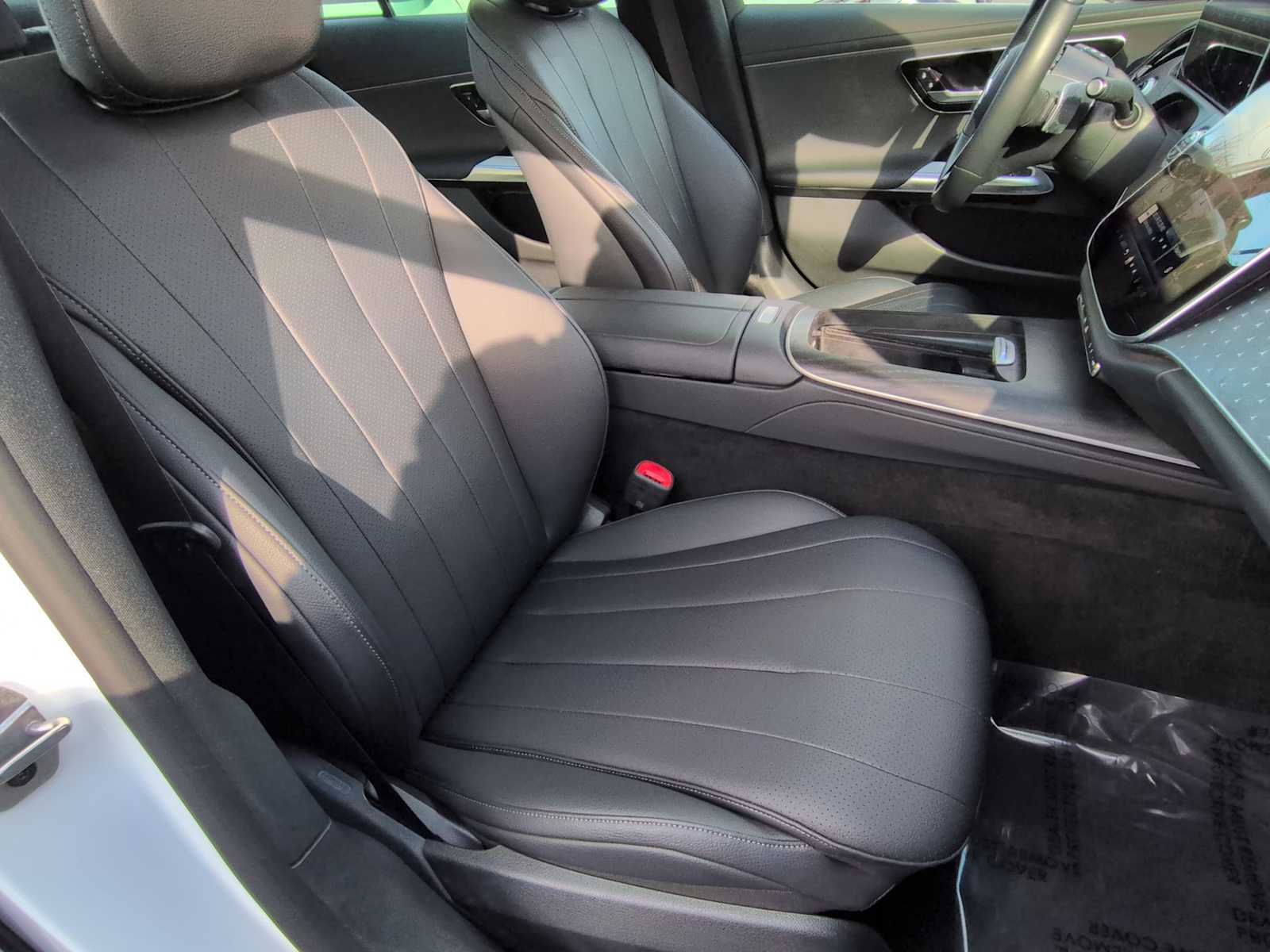 Thumbnail: 2024 Mercedes-Benz E-Class - 22