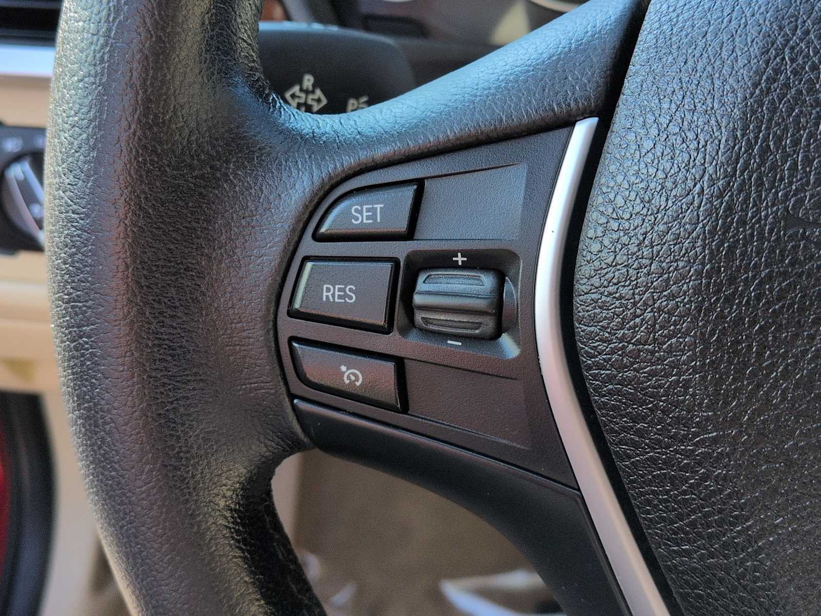 Thumbnail: 2014 BMW 3 Series - 24