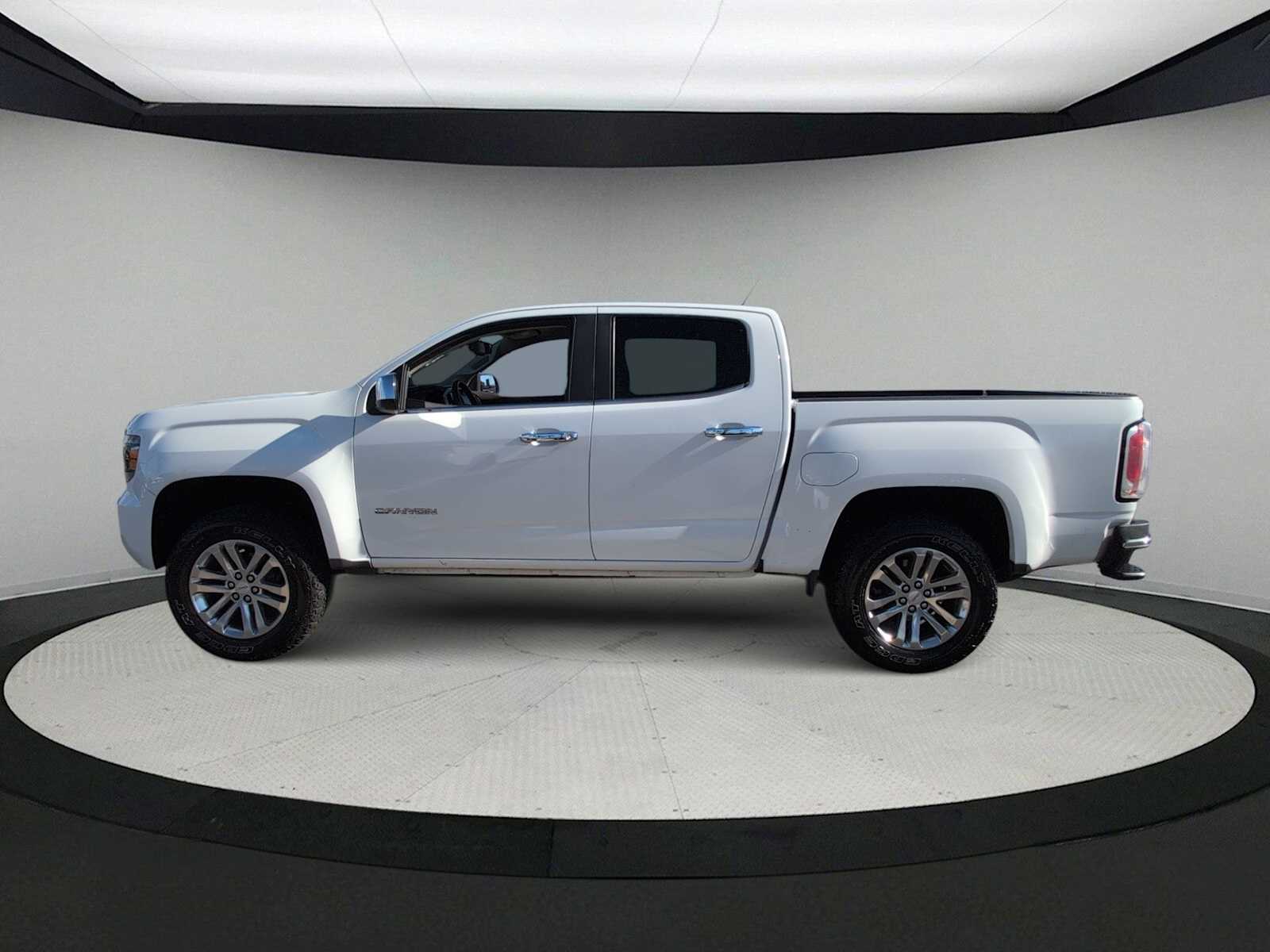 Thumbnail: 2016 GMC Canyon - 5