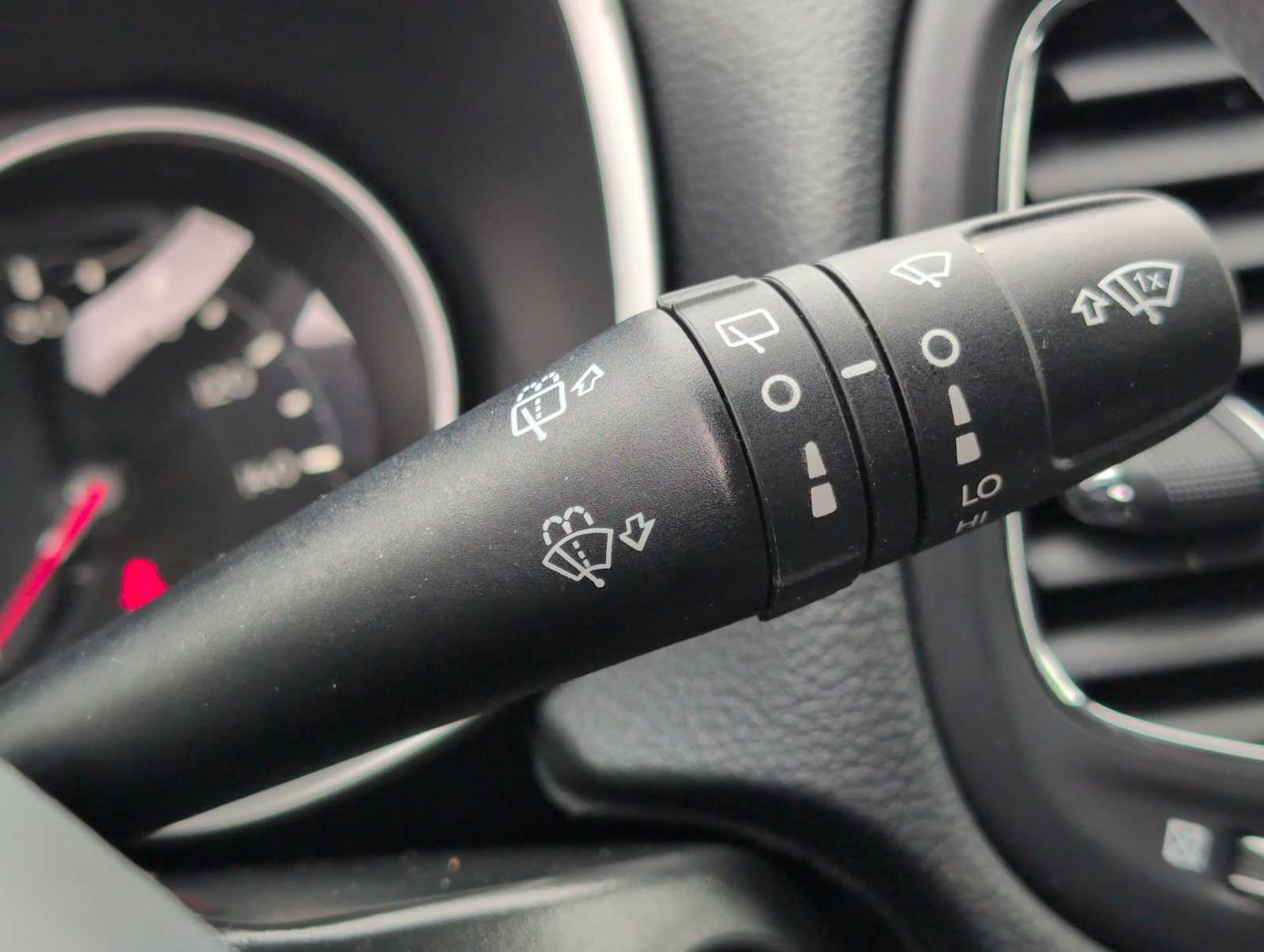 Thumbnail: 2019 Jeep Compass - 25