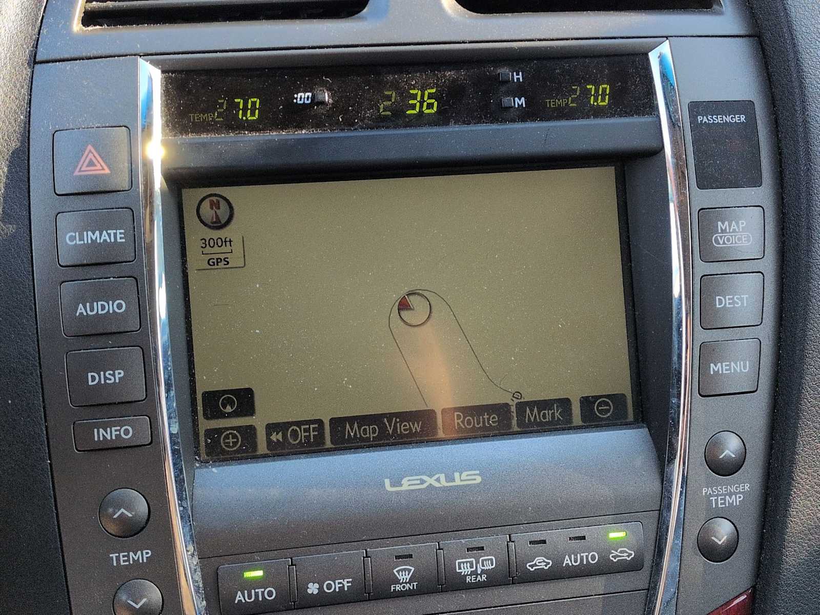 Thumbnail: 2009 Lexus ES - 29