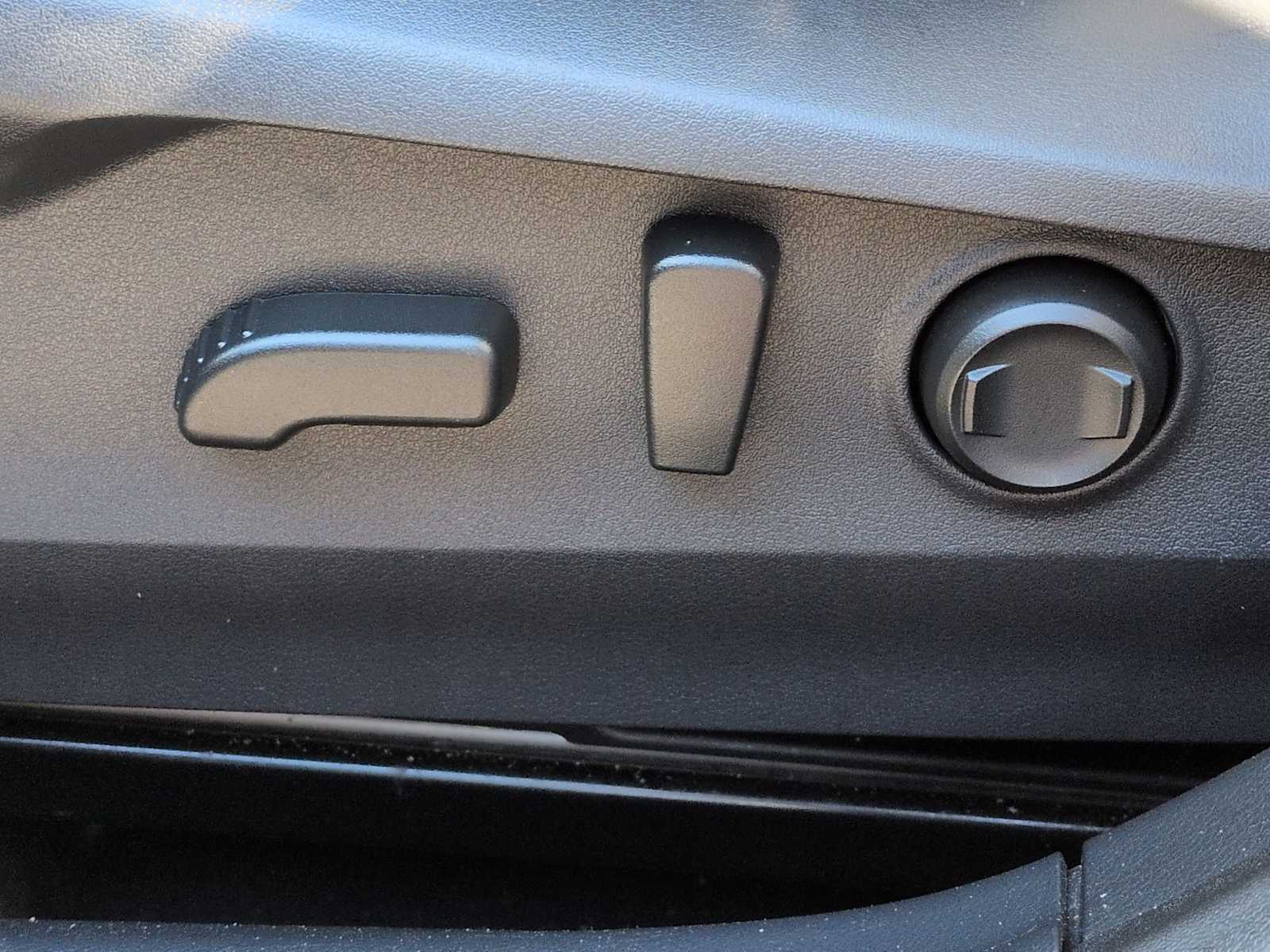 Thumbnail: 2022 Subaru Outback - 17