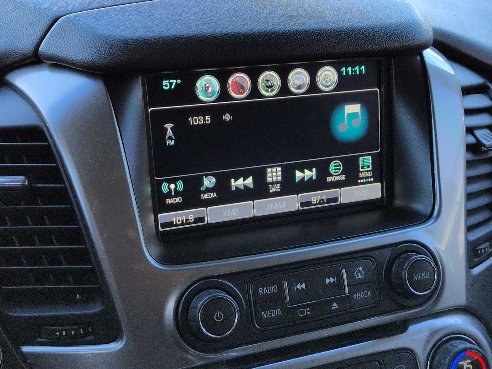 Thumbnail: 2016 Chevrolet Tahoe - 32