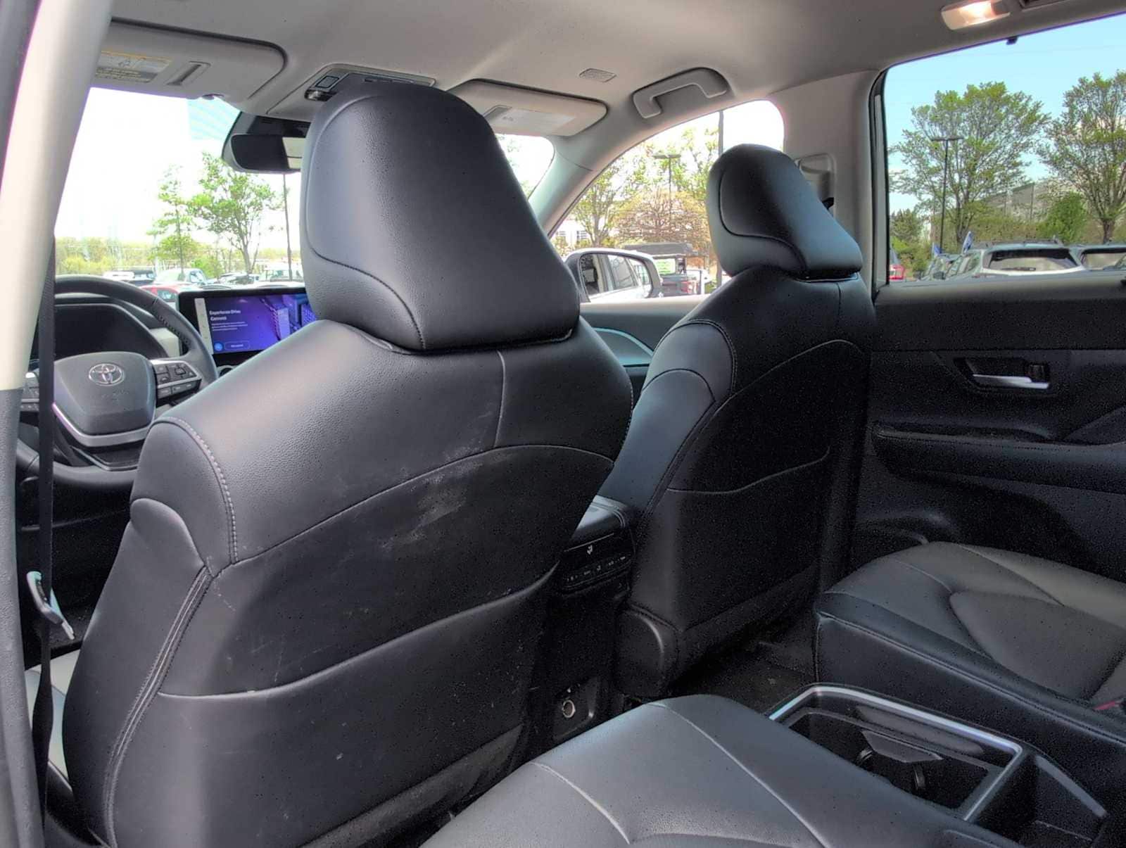 Thumbnail: 2025 Toyota Grand Highlander - 18