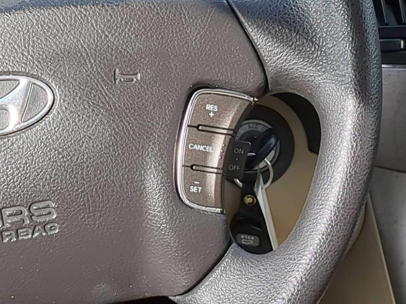 Thumbnail: 2010 Hyundai Sonata - 25