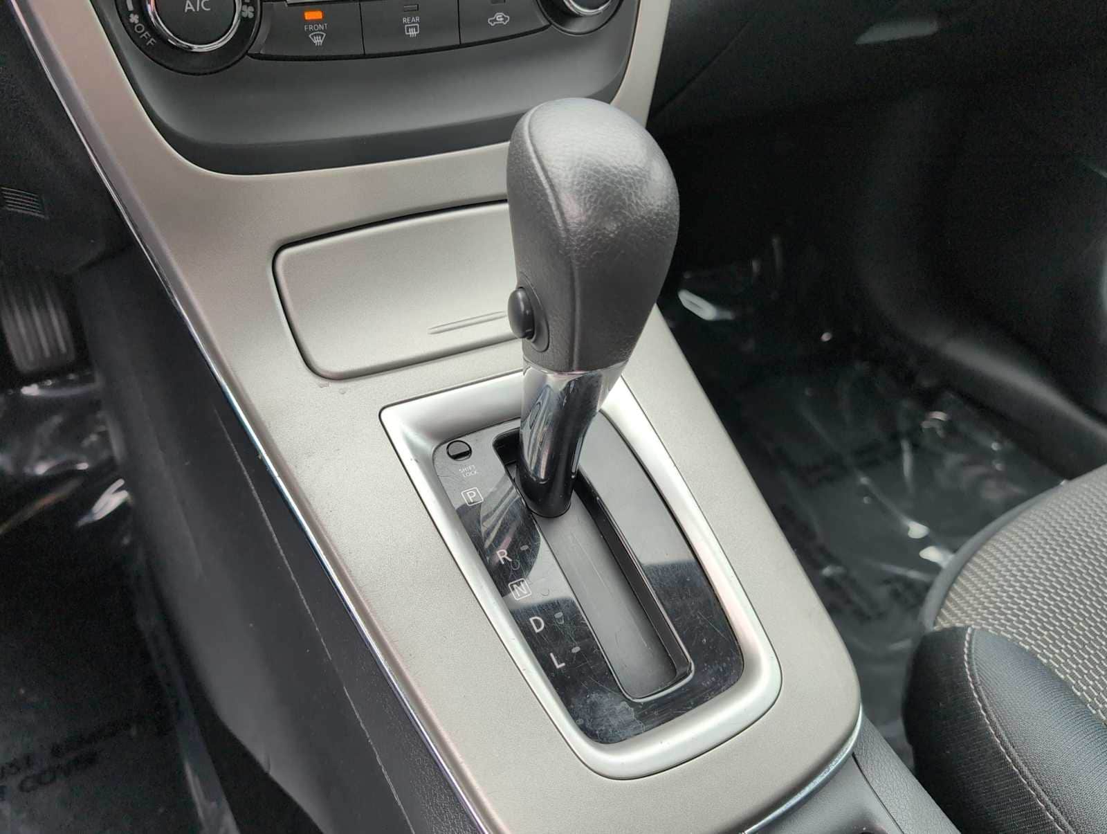 Thumbnail: 2015 Nissan Sentra - 28