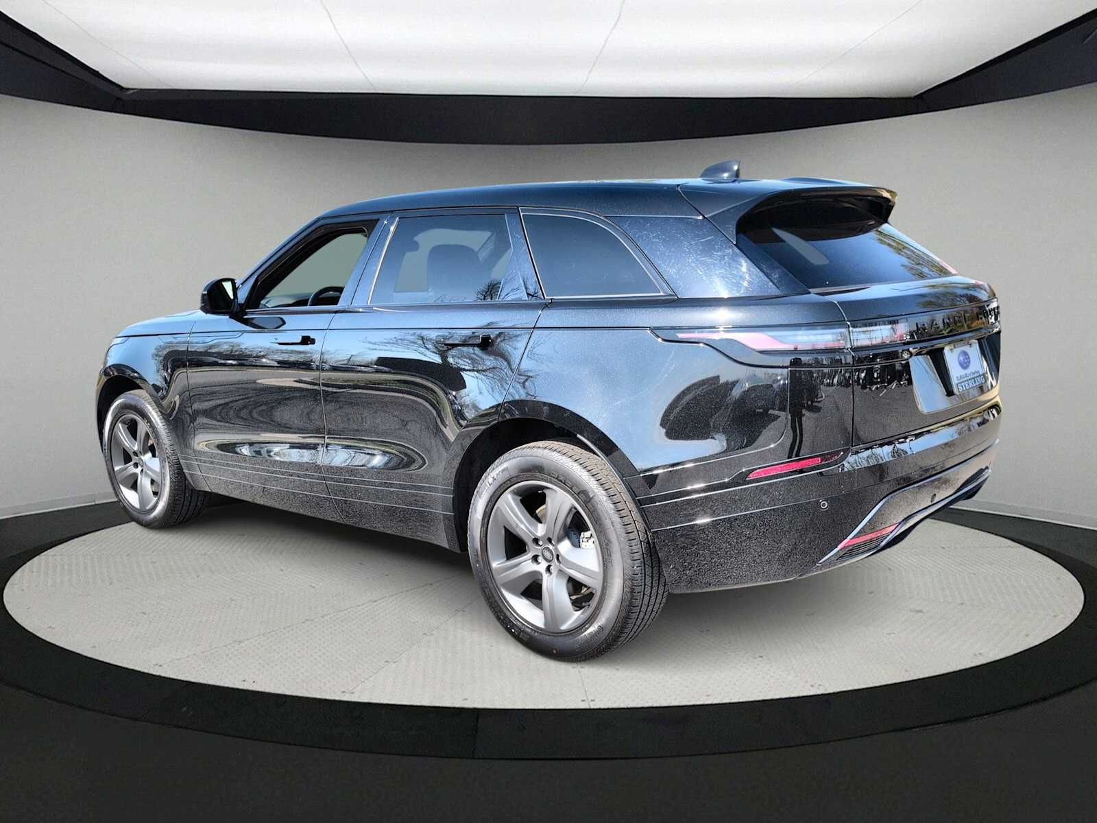 Thumbnail: 2025 Land Rover Range Rover Velar - 6